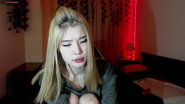 Snapshot of Velvetsky_1 chatting on 3, 2, 2025 Velvetsky 1 online show from 3, 2, 2025