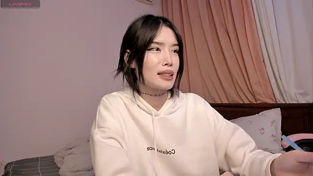 Snapshot of Velvetsky_1 chatting on 7, 10, 2025 Velvetsky 1 online show from 7, 10, 2025