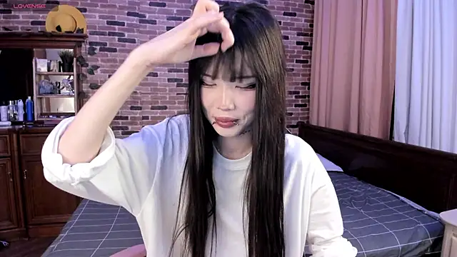 Snapshot of Velvetsky_1 chatting on 9, 11, 2025 Velvetsky 1 online show from 9, 11, 2025