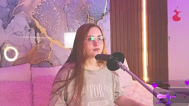 centaurigirl online show from 5, 6, 2026