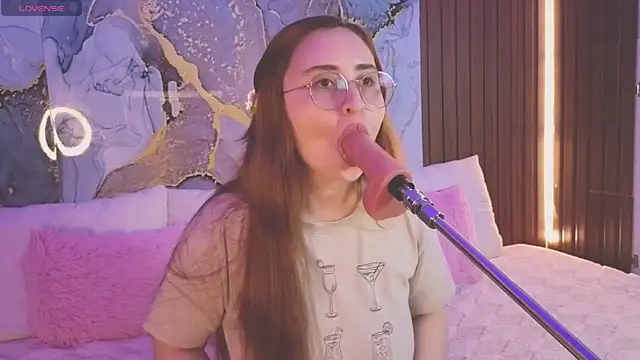 centaurigirl online show from 5, 7, 2026