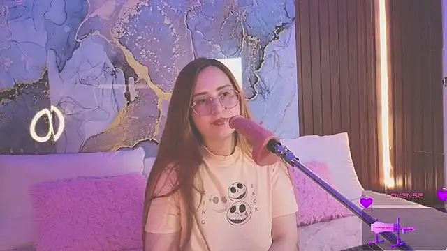 centaurigirl online show from 7, 7, 2026
