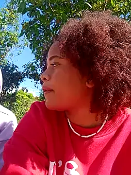 Snapshot of DANIELA_MICHEL chatting on 5, 12, 2024 DANIELA MICHEL online show from 5, 12, 2024