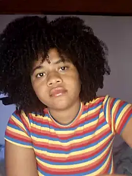 Snapshot of DANIELA_MICHEL chatting on 3, 2, 2025 DANIELA MICHEL online show from 3, 2, 2025