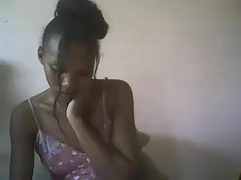 Snapshot of Antsoalie chatting on 8, 1, 2025 Antsoalie online show from 8, 1, 2025