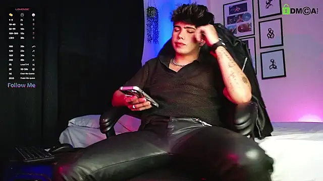 Snapshot of LyleBennett_ chatting on 10, 1, 2026 LyleBennett online show from 10, 1, 2026