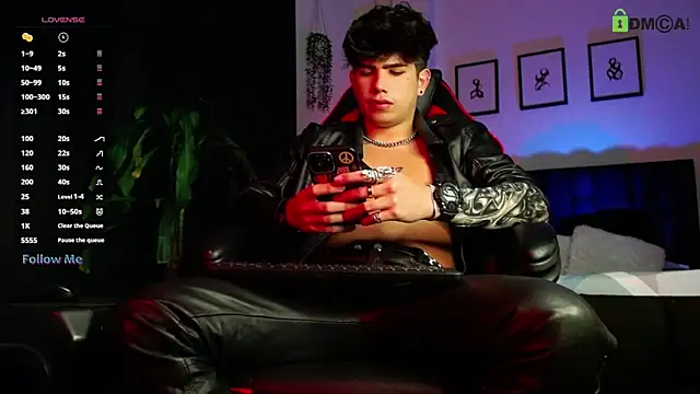 Snapshot of LyleBennett_ chatting on 5, 2, 2026 LyleBennett online show from 5, 2, 2026