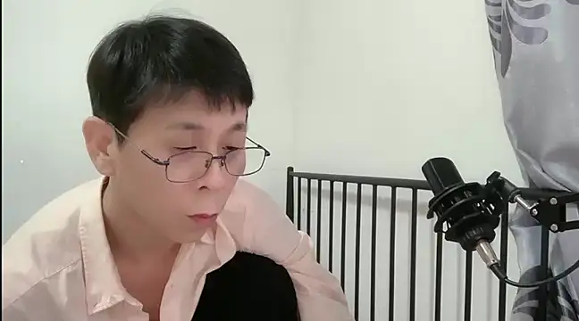 Snapshot of TGH521 chatting on 9, 1, 2025 TGH521 online show from 9, 1, 2025