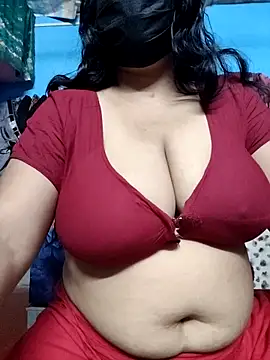 BERRY 00 online show from 9, 11, 2025