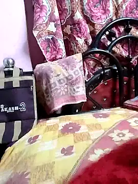 BERRY 00 online show from 17, 4, 2026