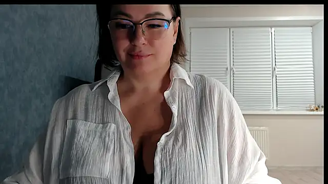 Nora Star online show from 27, 3, 2026