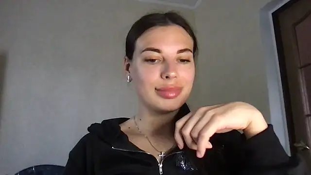 Snapshot of MoonriseGoddess chatting on 18, 4, 2026 MoonriseGoddess online show from 18, 4, 2026