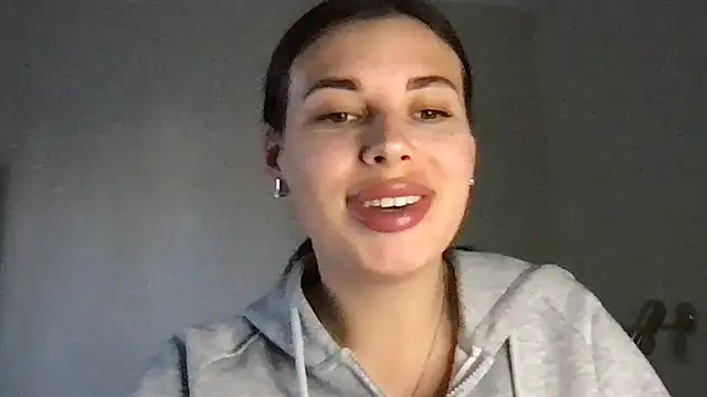 Snapshot of MoonriseGoddess chatting on 21, 4, 2026 MoonriseGoddess online show from 21, 4, 2026