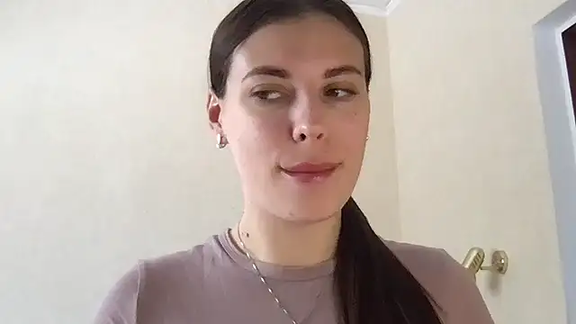 Snapshot of MoonriseGoddess chatting on 4, 5, 2026 MoonriseGoddess online show from 4, 5, 2026