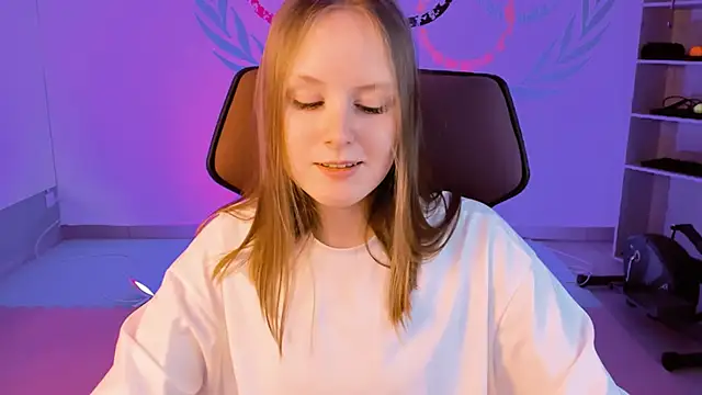 VivienLeeigh online show from 25, 12, 2024