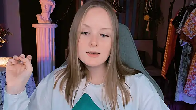 VivienLeeigh online show from 28, 12, 2024