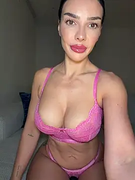 Snapshot of krissiswrld- chatting on 18, 3, 2026 krissiswrld- online show from 18, 3, 2026