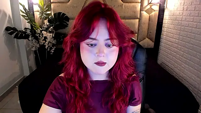 Snapshot of crimson_tati_ chatting on 25, 3, 2026 crimson tati online show from 25, 3, 2026