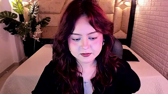 crimson tati  online show from 23, 5, 2026