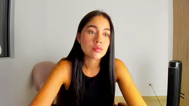 Snapshot of AriaMontgomery chatting on 28, 5, 2026 AriaMontgomery online show from 28, 5, 2026