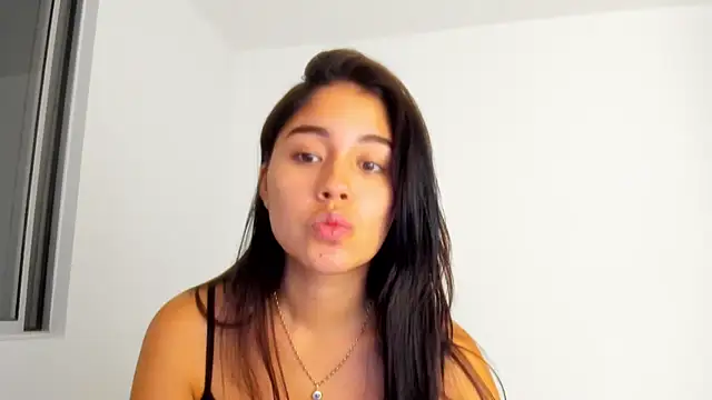 Snapshot of AriaMontgomery chatting on 7, 7, 2026 AriaMontgomery online show from 7, 7, 2026