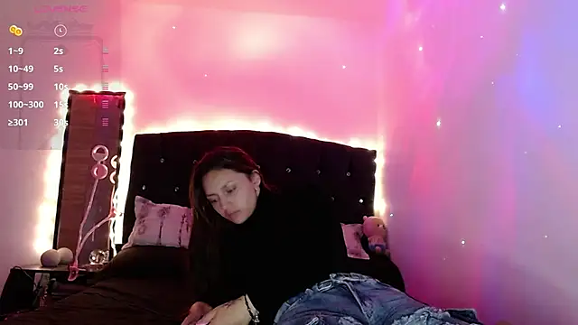 Snapshot of holy_juli chatting on 27, 1, 2025 holy juli online show from 27, 1, 2025