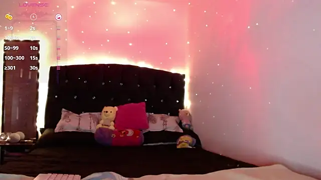 Snapshot of holy_juli chatting on 29, 1, 2025 holy juli online show from 29, 1, 2025