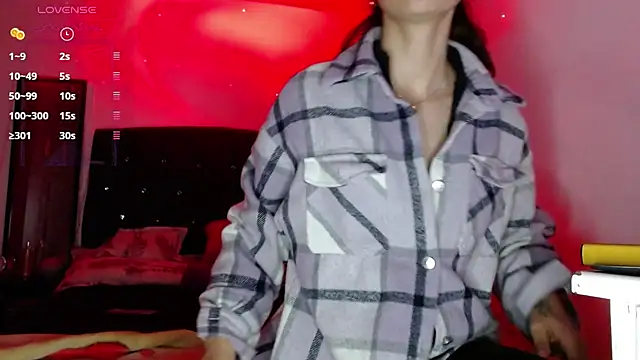 Snapshot of holy_juli chatting on 10, 2, 2025 holy juli online show from 10, 2, 2025