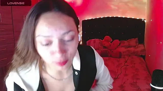 Snapshot of holy_juli chatting on 25, 9, 2025 holy juli online show from 25, 9, 2025