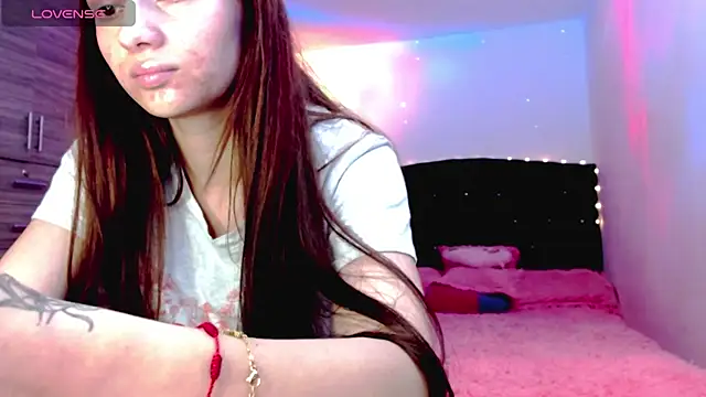 Snapshot of holy_juli chatting on 30, 11, 2025 holy juli online show from 30, 11, 2025