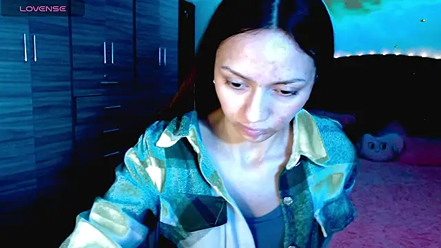 Snapshot of holy_juli chatting on 14, 12, 2025 holy juli online show from 14, 12, 2025