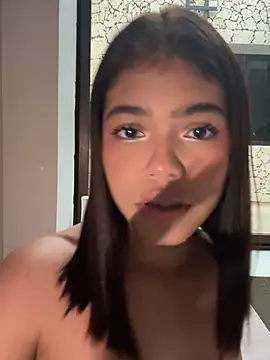 Snapshot of KellyOlsenbe chatting on 10, 3, 2026 KellyOlsenbe online show from 10, 3, 2026