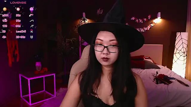 Marine Vact online show from 31, 10, 2025