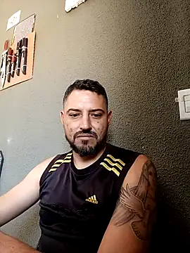 Snapshot of P4uzud4O chatting on 16, 4, 2026 P4uzud4O online show from 16, 4, 2026