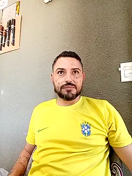 Snapshot of P4uzud4O chatting on 22, 4, 2026 P4uzud4O online show from 22, 4, 2026