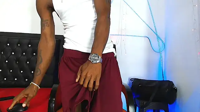 Snapshot of Damian_hart_24CM chatting on 5, 11, 2025 Damian hart 24CM online show from 5, 11, 2025