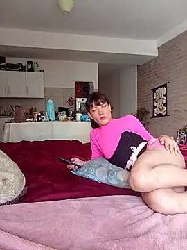 LaCristinatrans online show from 9, 9, 2025