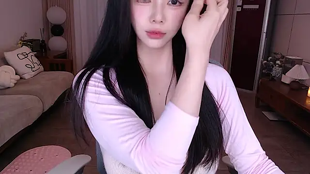 Snapshot of sweateanv_ chatting on 8, 4, 2026 sweateanv online show from 8, 4, 2026