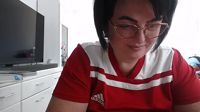 Amandamuller1982 online show from 9, 9, 2025