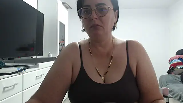 Amandamuller1982 online show from 6, 10, 2025