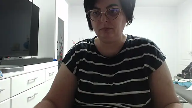 Amandamuller1982 online show from 10, 3, 2026