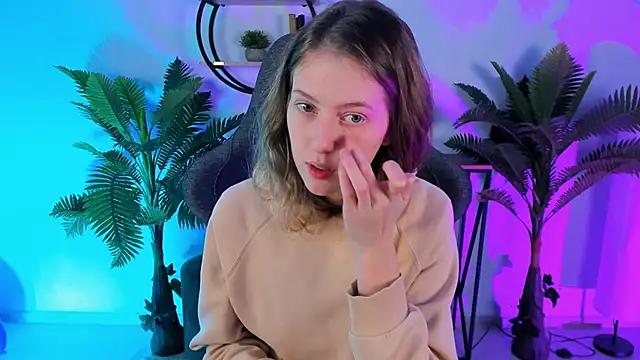 Snapshot of Sharon_Evansi chatting on 12, 12, 2024 Sharon Evansi online show from 12, 12, 2024