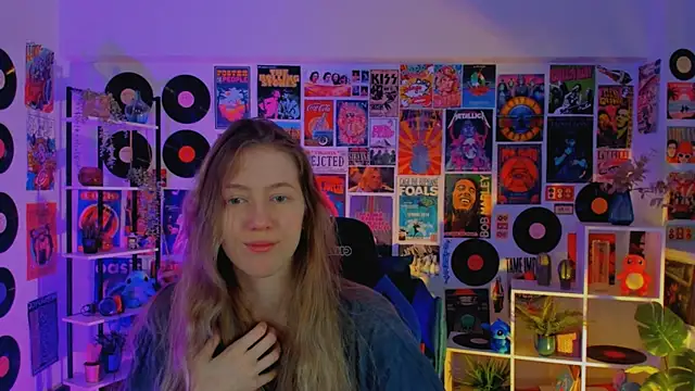 Snapshot of Sharon_Evansi chatting on 22, 3, 2025 Sharon Evansi online show from 22, 3, 2025