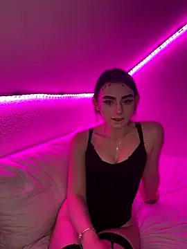 Snapshot of AdelinaAlia chatting on 17, 9, 2025 AdelinaAlia online show from 17, 9, 2025