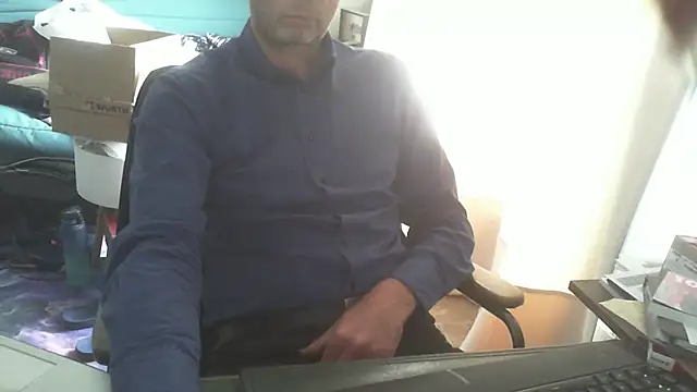 Snapshot of shyfrenchcock1 chatting on 30, 4, 2026 shyfrenchcock1 online show from 30, 4, 2026