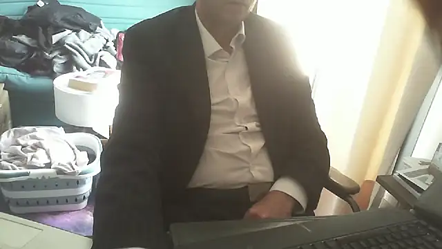 Snapshot of shyfrenchcock1 chatting on 18, 5, 2026 shyfrenchcock1 online show from 18, 5, 2026