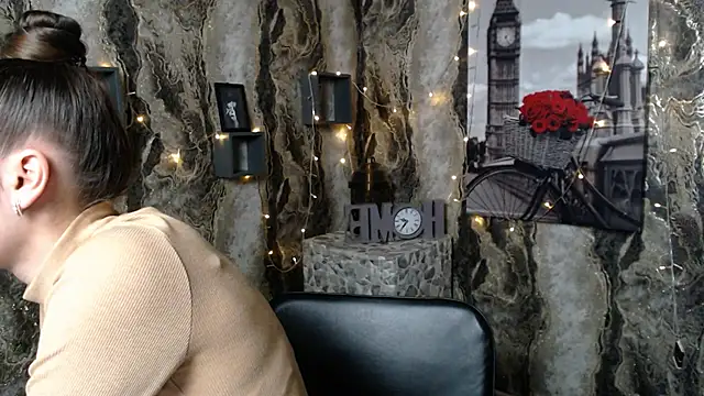 Snapshot of KarolinaRosse_ chatting on 31, 12, 2024 KarolinaRosse online show from 31, 12, 2024