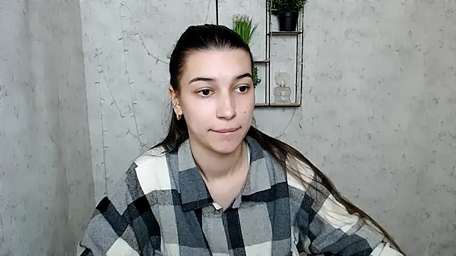 Snapshot of KarolinaRosse_ chatting on 15, 3, 2025 KarolinaRosse online show from 15, 3, 2025