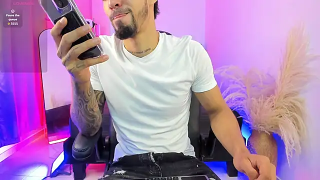 Duriel  online show from 6, 11, 2025