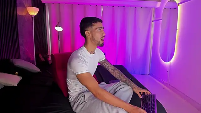 Duriel  online show from 16, 12, 2025